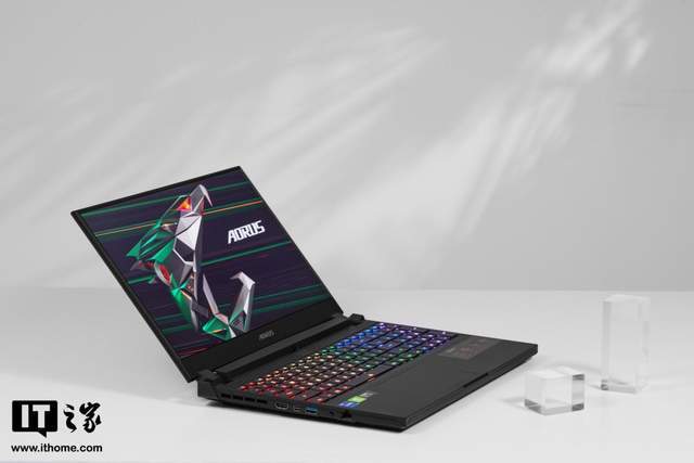 评测|AORUS 15P XD RTX 游戏本评测：130W RTX 3070 加持，跑满 300Hz 电竞屏