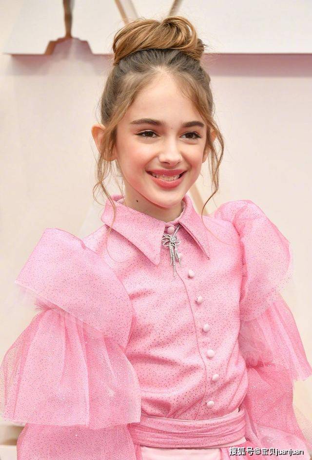 电影《好莱坞往事》小童星julia butters茱莉亚·巴特斯粉嫩现身红毯