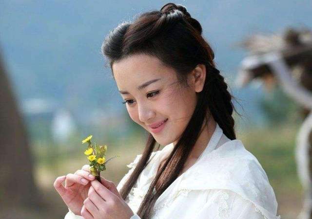黄夏蕙七位整容失败女星，各有故事，有人销声匿迹，有人二婚被宠成公主