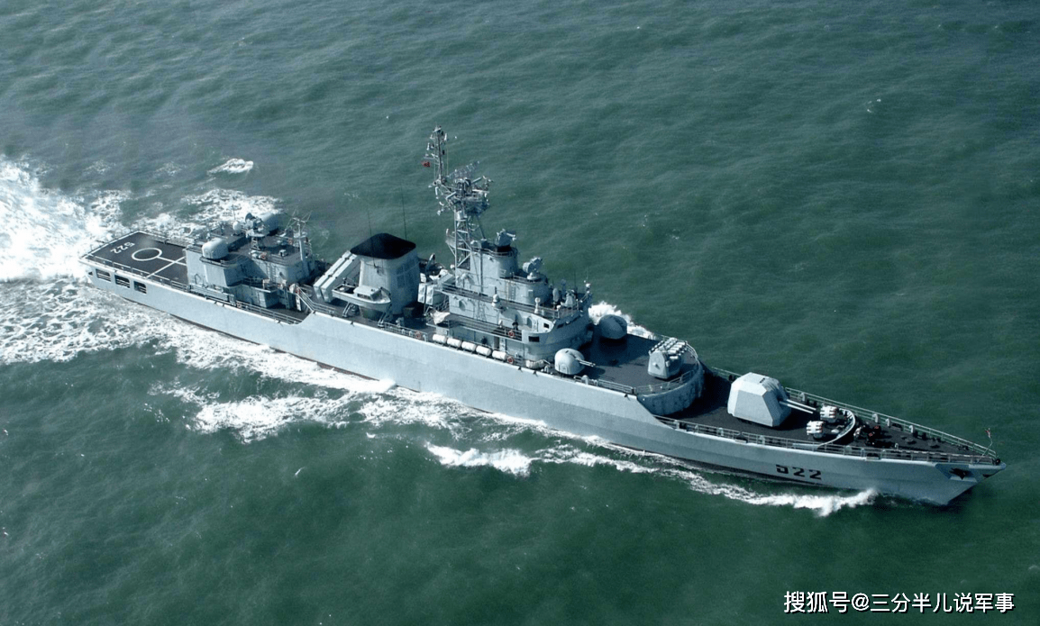 原创053护卫舰老骥伏枥海红旗10导弹已换装作战能力依旧出色