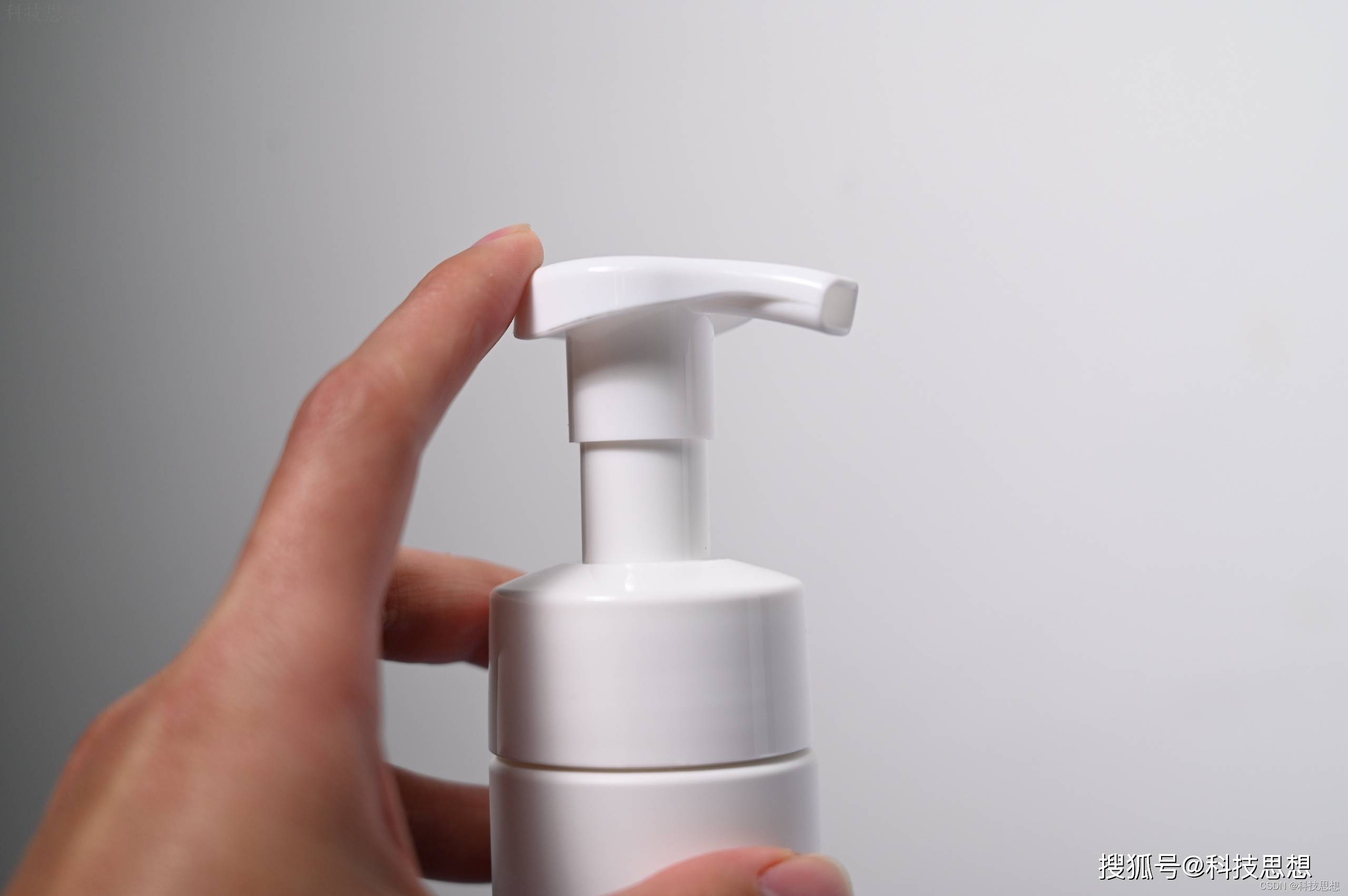 脸部脸部的专属泡泡SPA,温和清洁还能补水