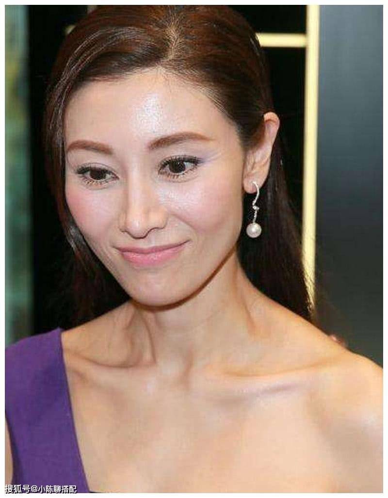 脸部40岁前吃亏，40岁后吃香的脸长啥样？这2点让女人越老越显嫩