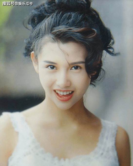 后遗症这些同龄女星都曾是绝世美人，有人整容后遗症像妖怪，有人美到老