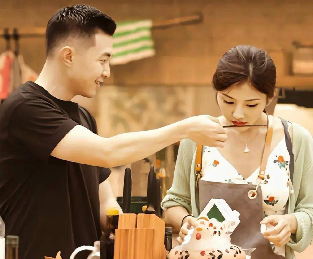 我们恋爱吧3:高文君谢清瀚跟粉丝同步互动,好事将近就等官宣_俞舜