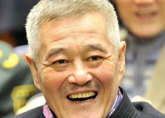 什么|小品还没整明白，又开始演电影了？赵四的“颓势”，赵本山不管？