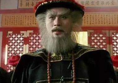 时间|雷神索尔的性感化身--克里斯·海姆斯沃斯