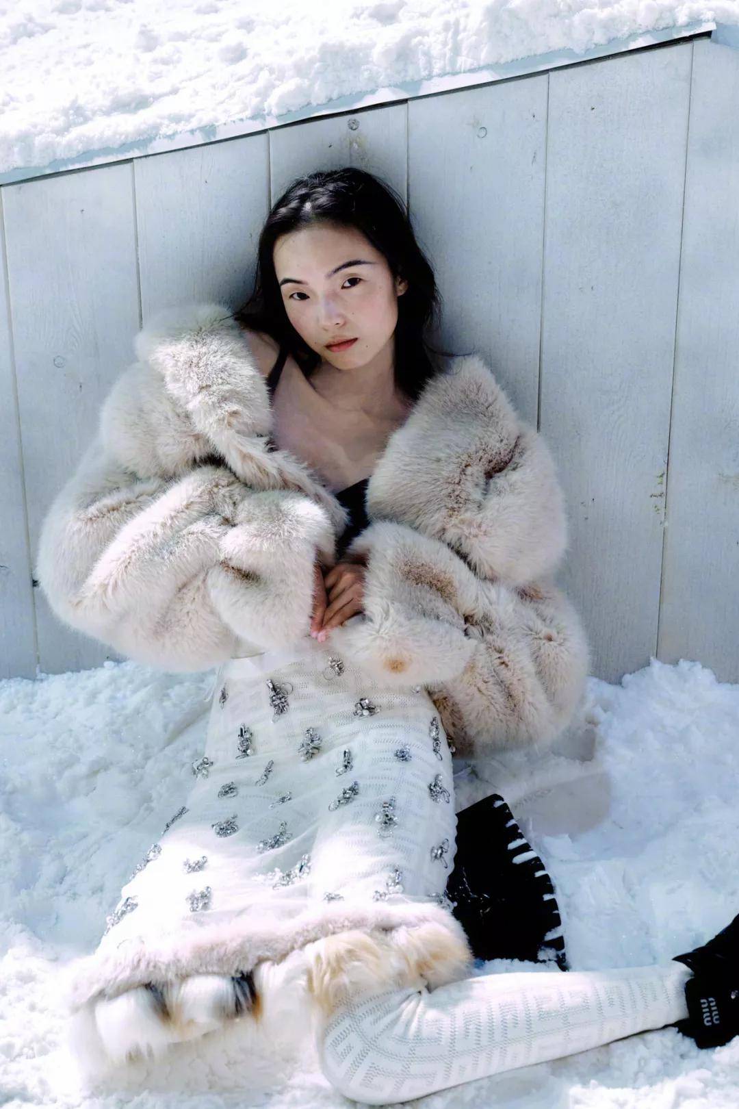 经典 有种逆袭叫吴宣仪穿棉服!本以为会土到炸…结果竟然有点好看!