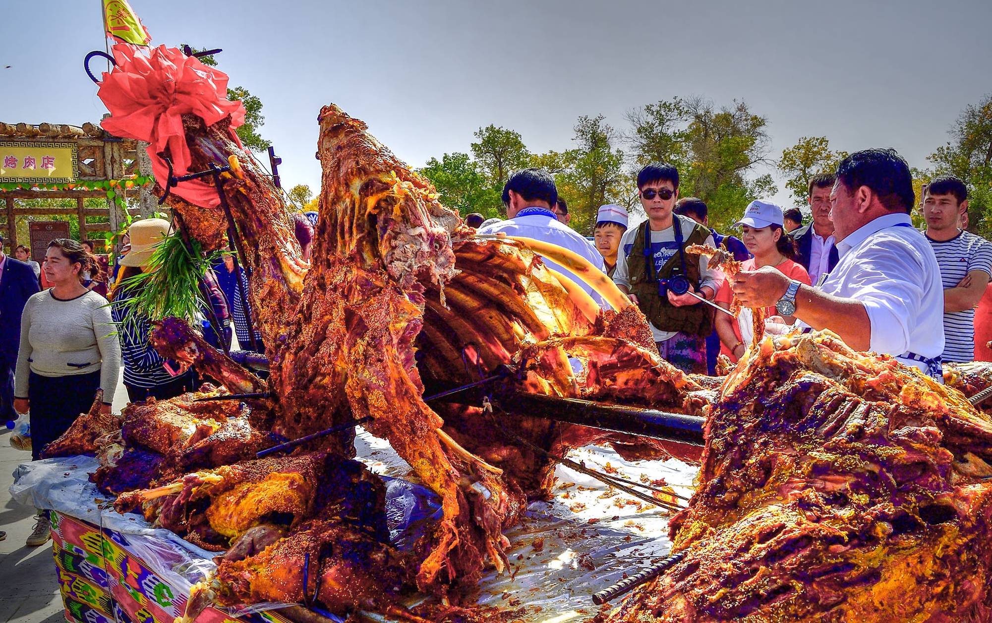 网友|新疆又一零食火了，网友品尝过后感慨：发明这种零食的一定是吃货