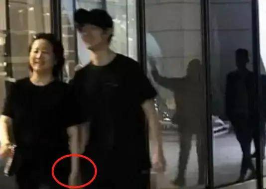 孙红雷|《小敏家》的大胆题材，16年前就有人拍过，拿了收视第一还有奖