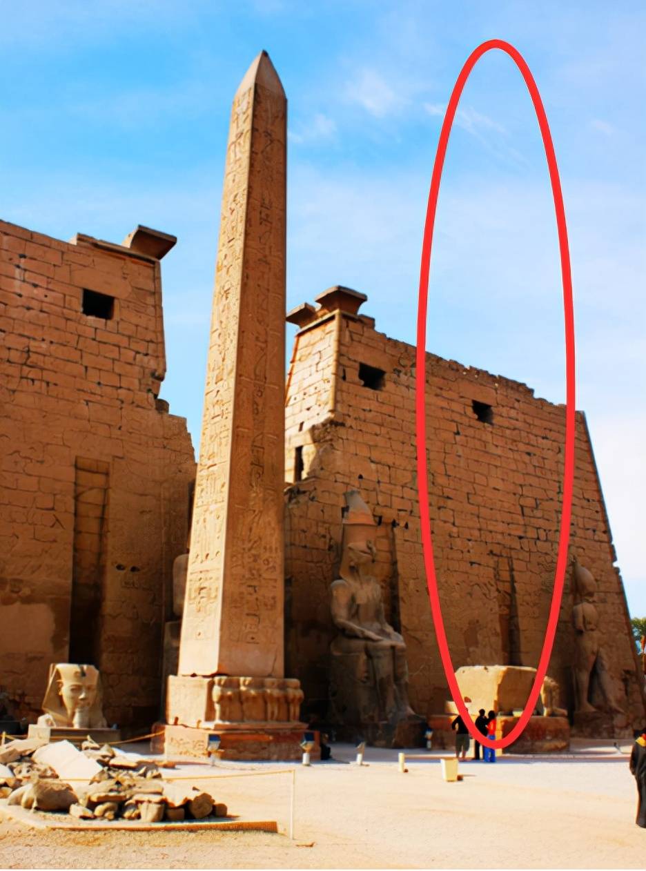 这对方尖碑原本是一对，为何一个在埃及，另外一个耸立在法国