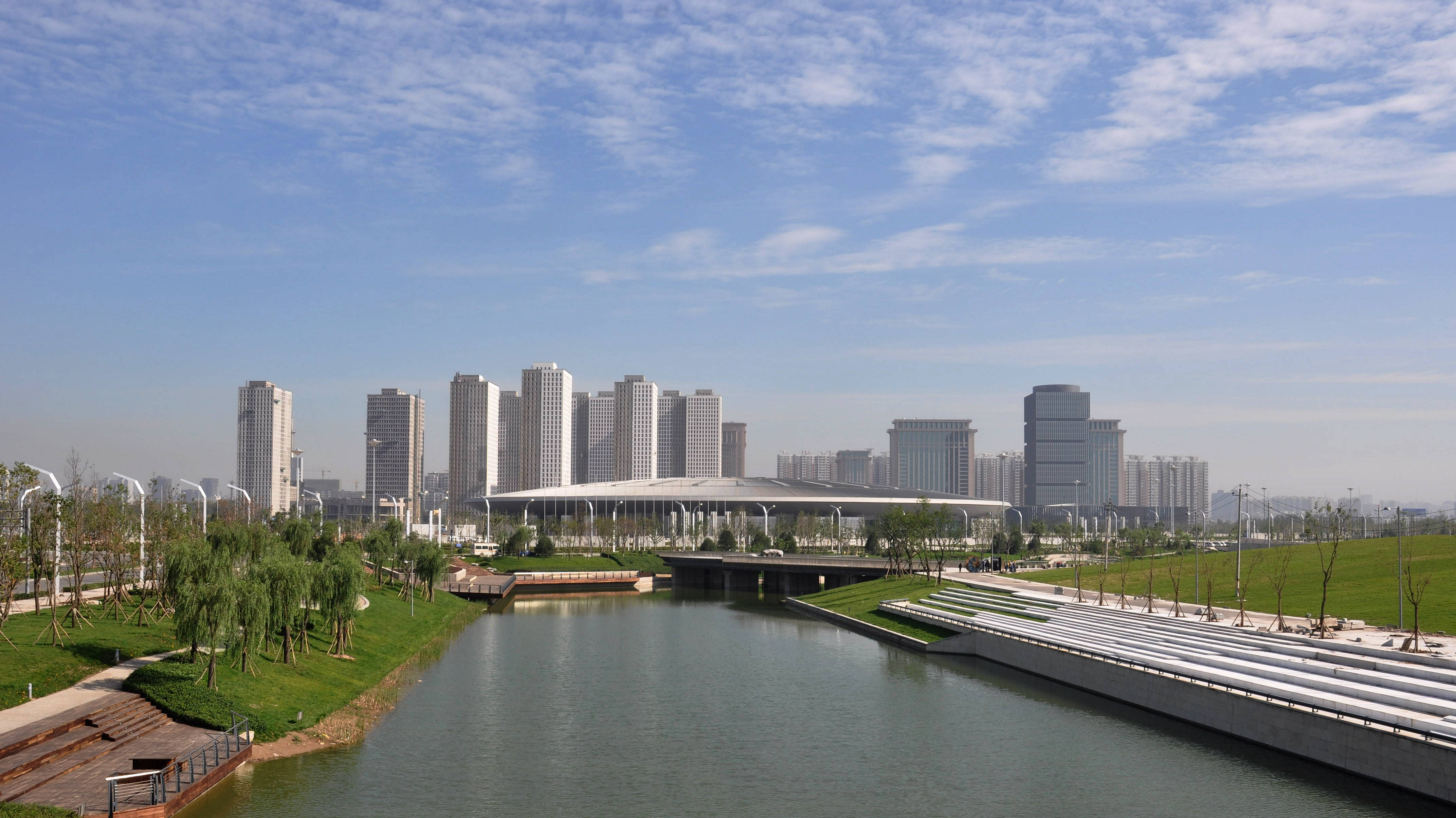 长风商务区总部楼宇经济带活力迸发