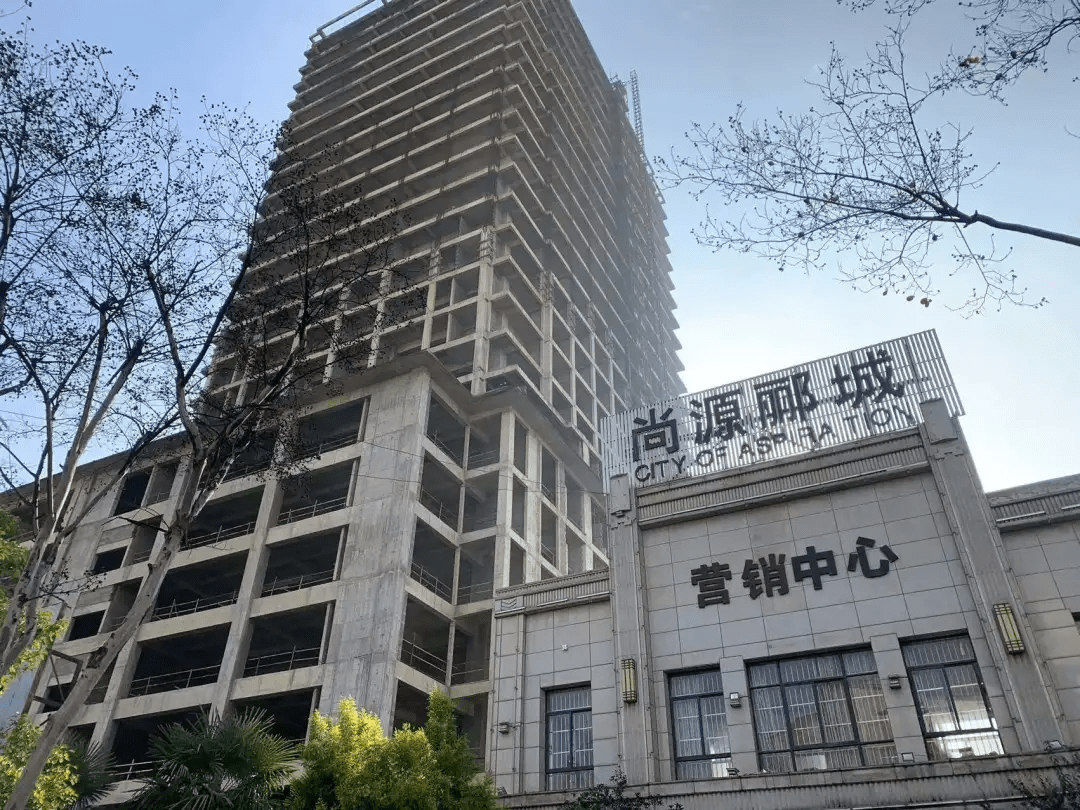 尚源郦城实景图10月15日,昆明涌鑫中心(二期3#地块)项目取得预售许可