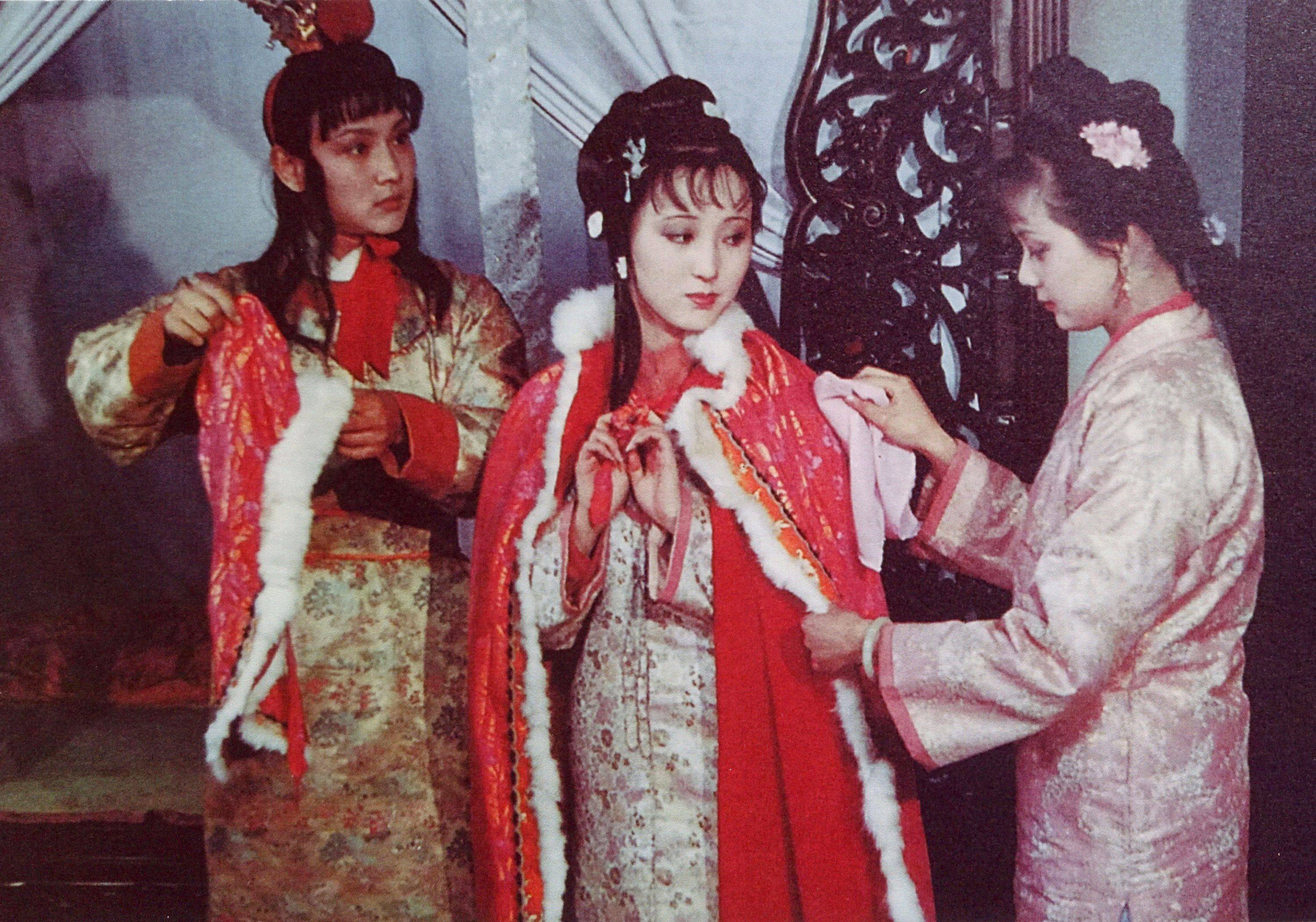 红楼梦的核心思想是什么?_贾宝玉_大观园_主旨