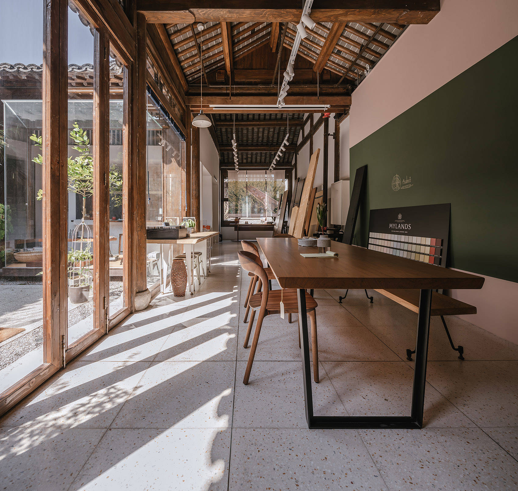 设计师如何打造自己的工作室?琚宾,青山周平的工作室原来长这样!