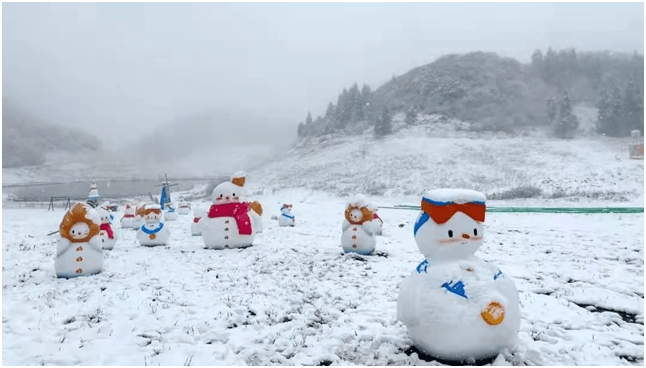 雪场|今年来金佛山玩雪，三大雪场承包你的快乐