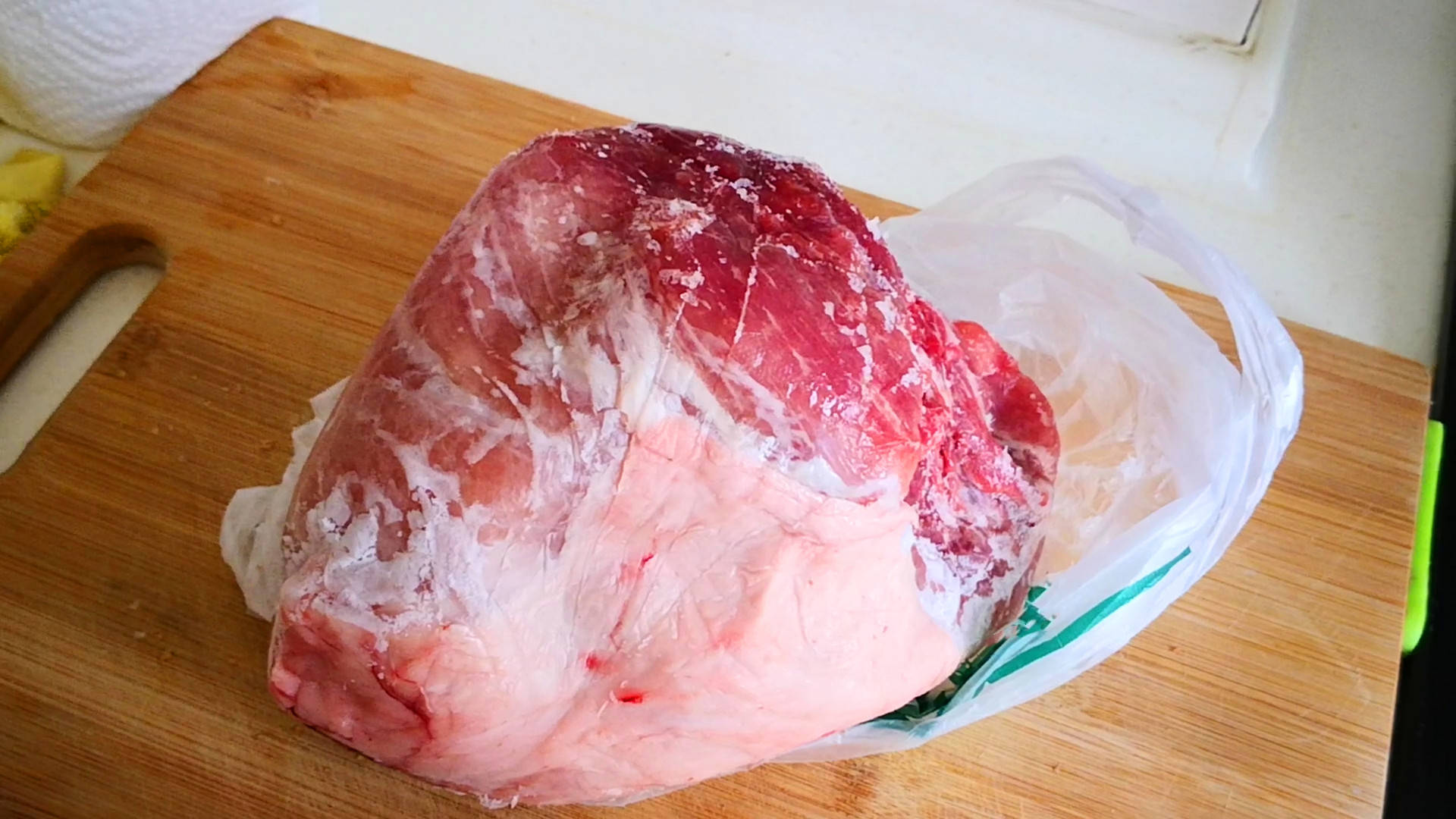 解冻肉要牢记"3要点,解冻速度快还没腥味,吃着和鲜肉一样香_冷冻