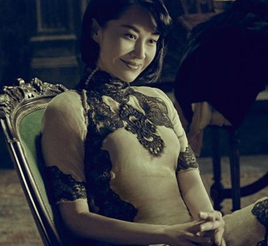 一身 中年女星神仙身材:殷桃的腰,许晴的胸,不是瘦成纸片才好看