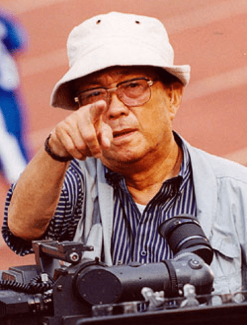 导演谢晋的悲痛一生4个孩子三个智障风光无限的背后满是泪水