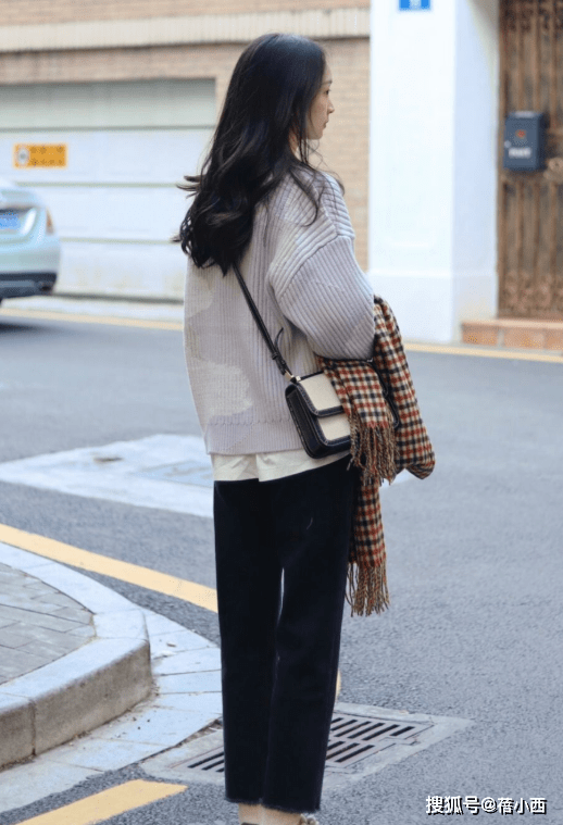 黑色 拯救不完美的腿型,还得靠这一条“直筒裤”,穿对秒变腿精!