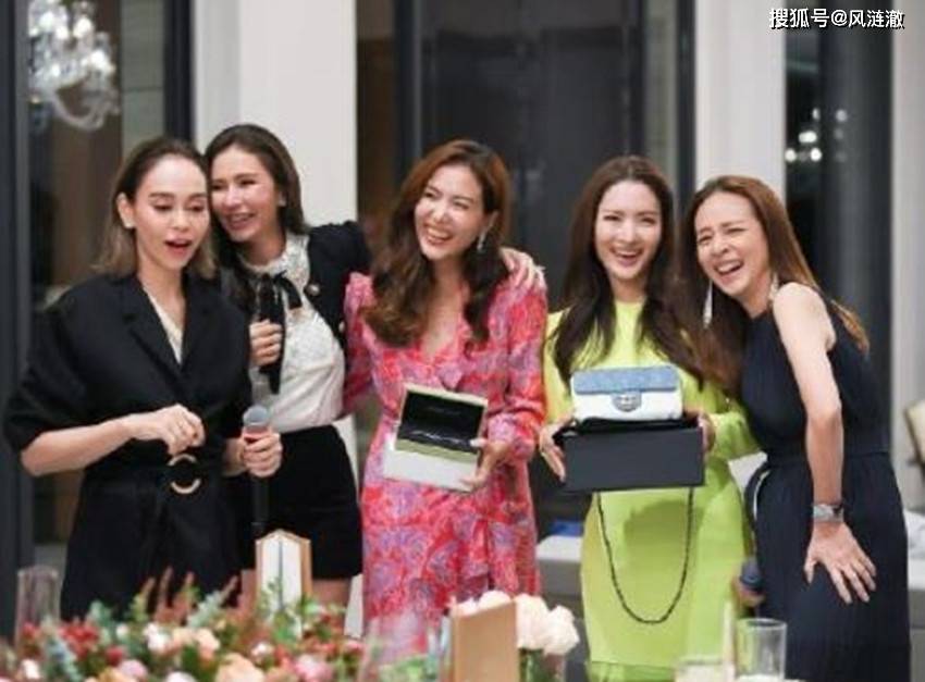 原创华裔名媛伍伦盼举办晚宴泰剧女神aumpannnoonaff齐亮相