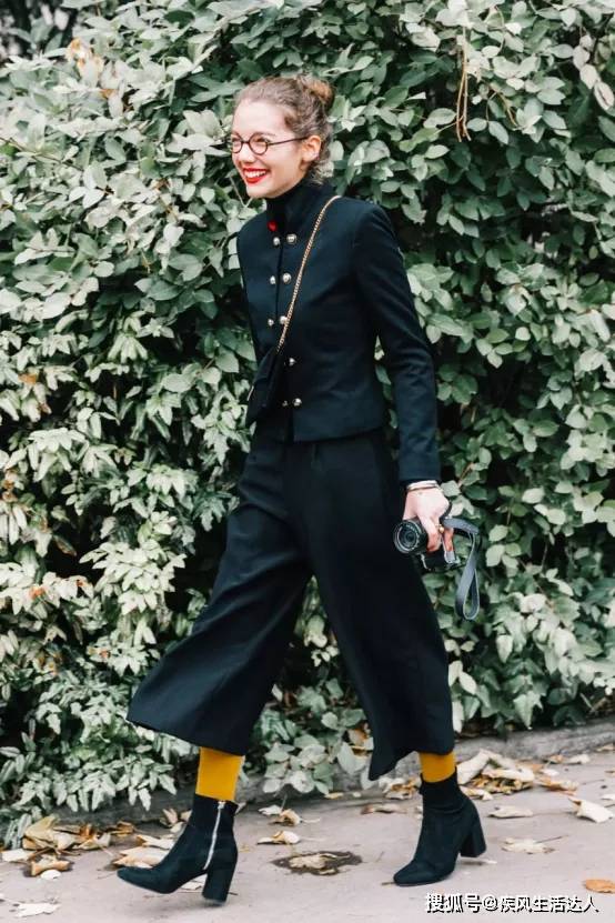 工装裤 答应我，这4款秋冬长裤一定要存，不露脚裸的穿搭，真时髦显瘦