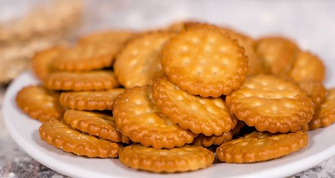 少盐|宅家追剧,除了嗑瓜子,这5种零食也值得囤,网友:都是我爱吃的