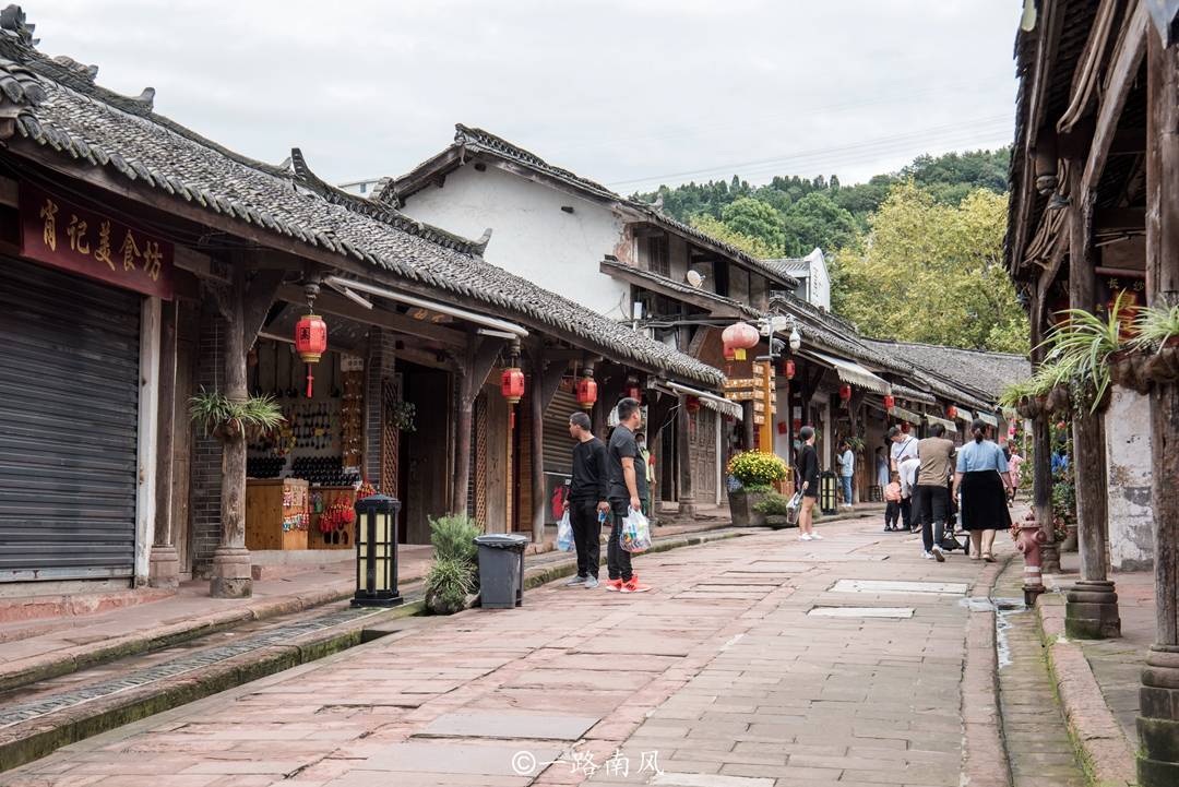 湖广|西部最大也是唯一的客家古镇，位于成都，从宋代美到现在