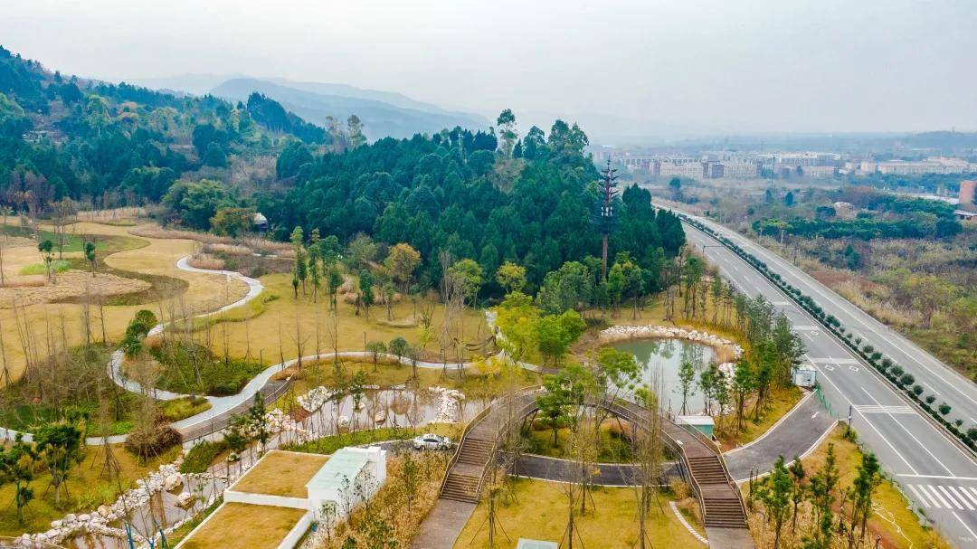 快来看金堂这个山地城市公园已经建成这样啦以后可以观朝阳赏星月