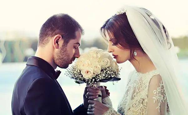 王博谷结了几次婚 5eb34bf628524ba6b432b7c652243c02.jpeg