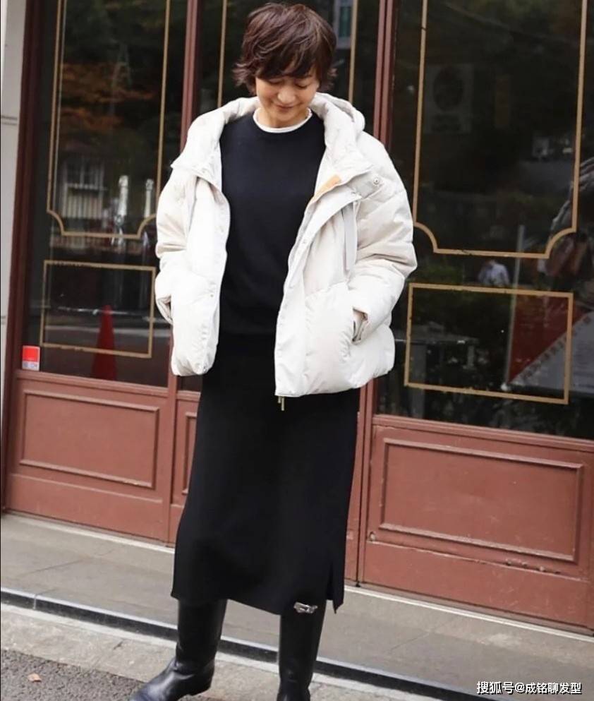 雷区 五六十岁的女人穿羽绒服,这三个“雷区”不能踩,影响气质又显矮