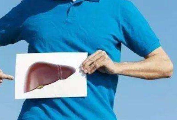 治疗|乙肝患者福音，身体出现4种情况要留意，选择正确药物治疗很重要