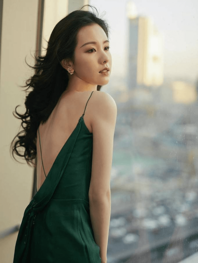 陈都灵复古大波浪写真夕阳之下绮丽明艳