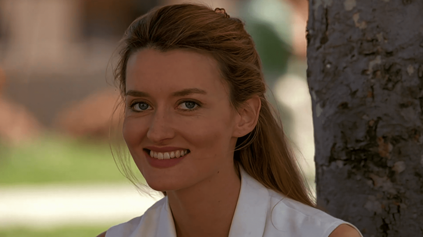 因为|《楚门的世界》结尾门后为何一片漆黑，坠落摄像头的暗示看懂了吗