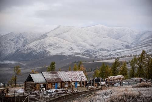 西北第一村白哈巴，雪山脚下的仙境，堪称新疆童话世界