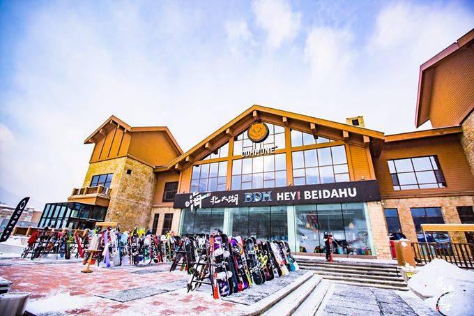 吉林北大湖滑雪度假区,这里是亚洲最大的滑雪场,充满浪漫和惊险_冰雪