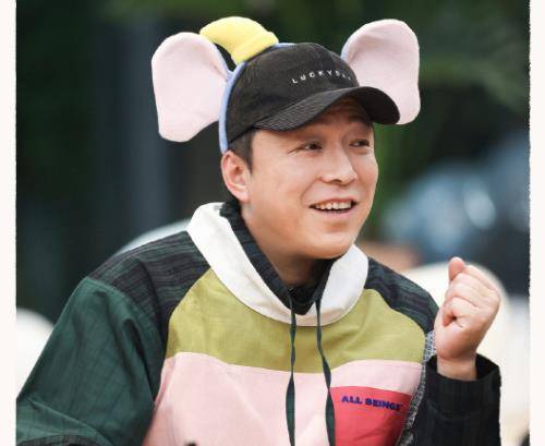 新综|《向往的生活》破24亿后，鹅厂拿出好评慢综，黄渤佟丽娅特会讲