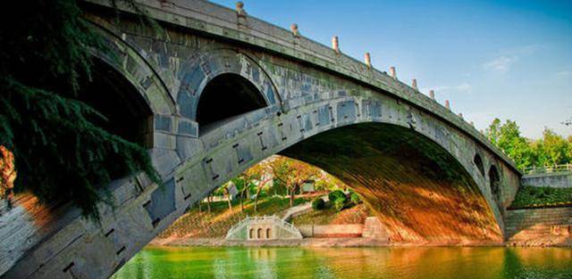 让梁思成遗憾的赵州桥，历经千年风雨，多次修缮是大喜还是大殇？