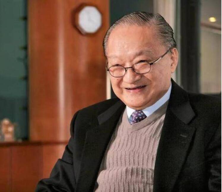 三渡|难怪张无忌是最强主角，你看以寡敌众之时，他比郭靖强了多少？