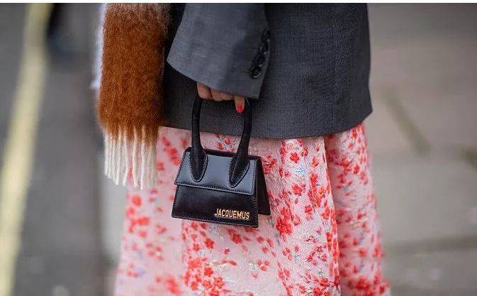 特性 迷你包适合什么场合用?迷你包哪种款式好?