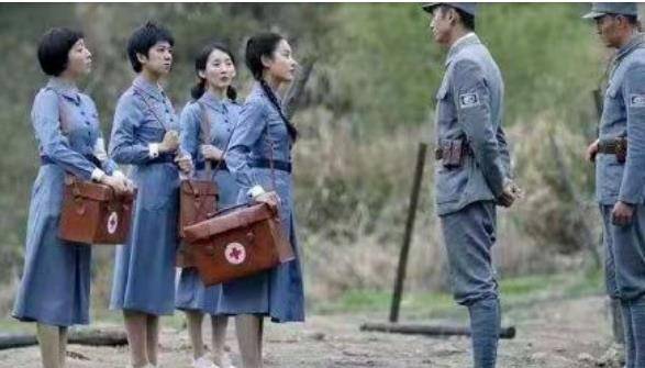 姜文|雷霆战将惨遭下架，拖累了吴昕印小天，还拿姜文黄晓明垫背？