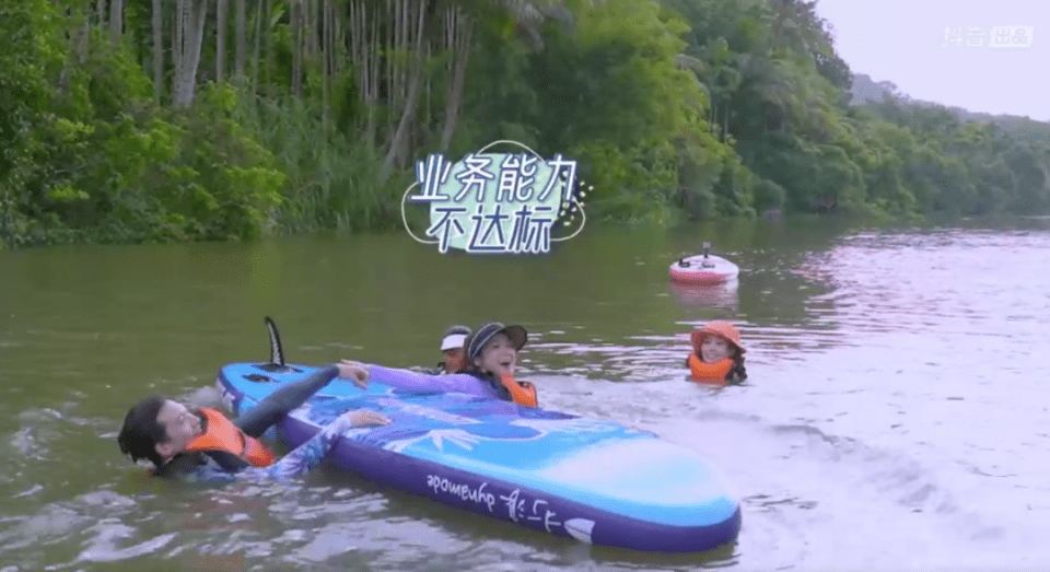 场面|三个女星一台戏，她们这回终于释放天性了？