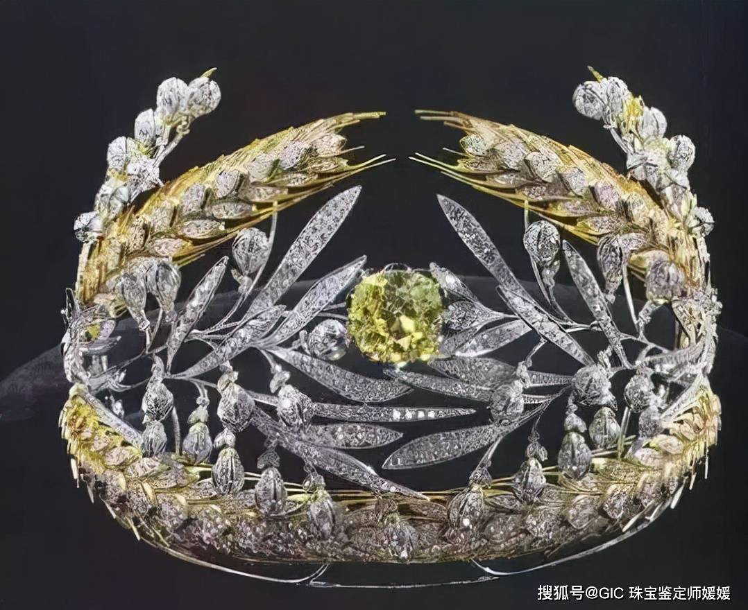 俄罗斯皇室奢华珠宝库（下）：象征王权的皇冠见证逐渐褪去的浮华_王冠