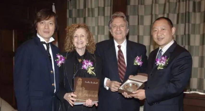 娱乐|梁静茹新恋情早有端倪，上月就暗示有男友，范玮琪学乖没出声