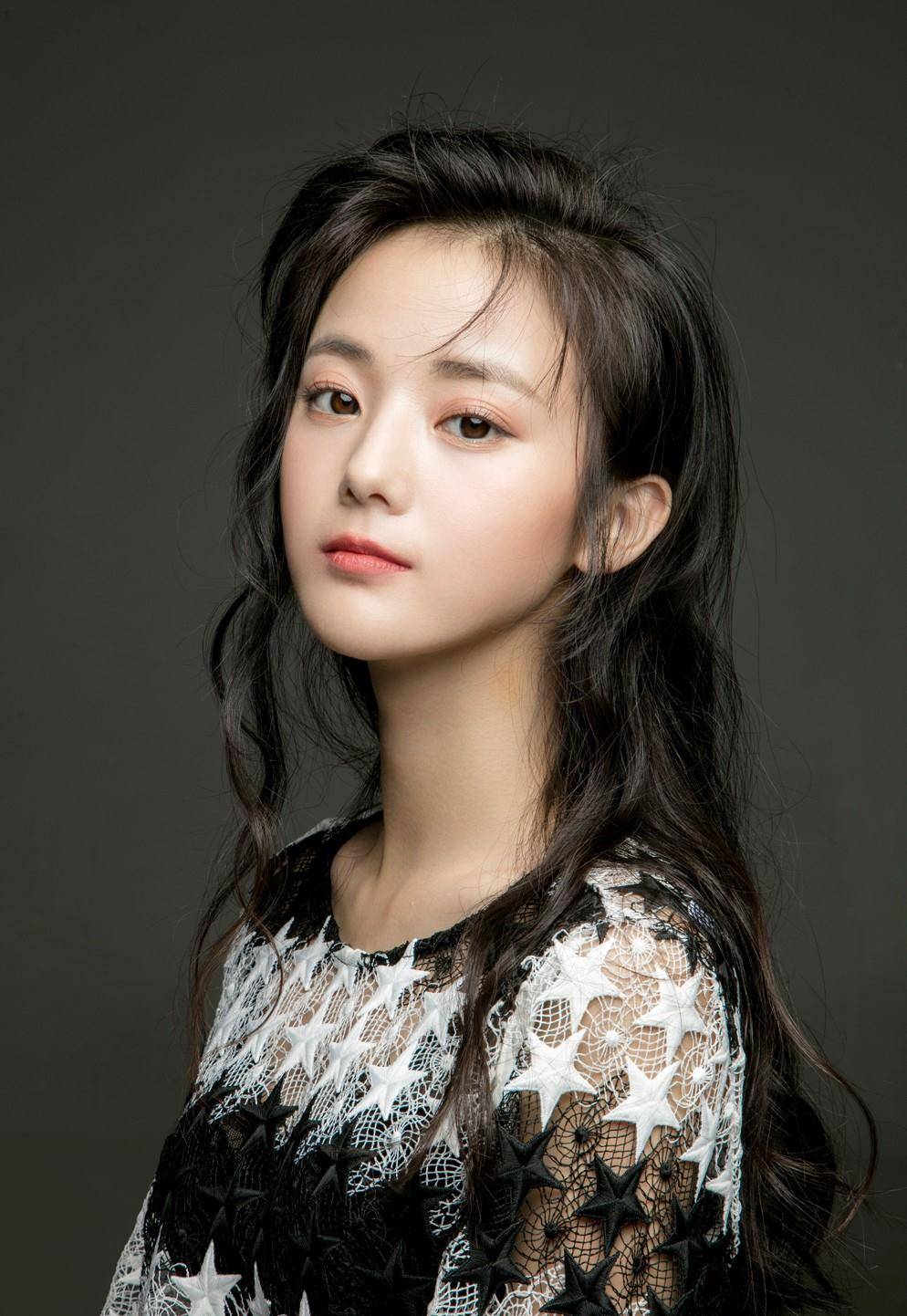 创世纪|《青春创世纪》黄景瑜吴谨言马倩倩陷三角恋,会擦出怎样的火花?