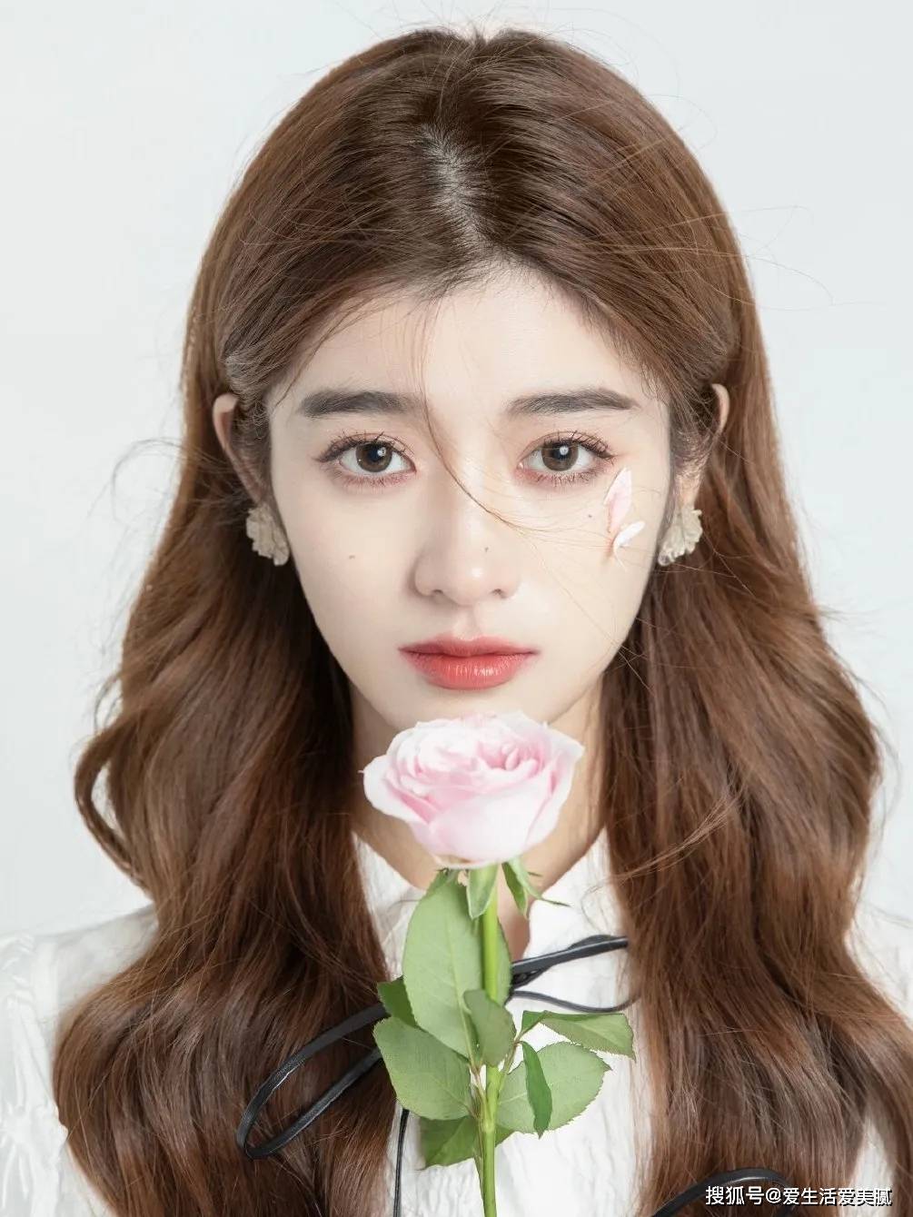 口红嘉宜老师小课堂|:我打赌,90%的女生都在无效化妆!