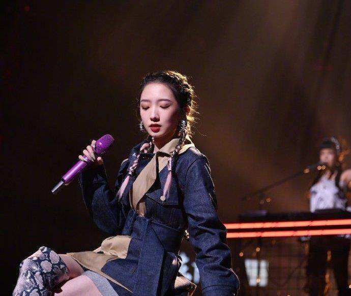 舞台|孟美岐发文告别《天赐的声音》！单依纯唱摇滚走出舒适圈