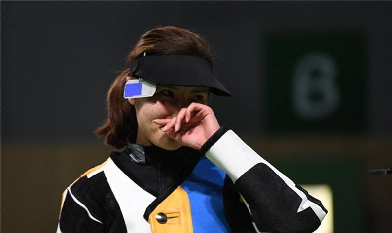 原创射击冠军杜丽满脸痘痘消失蜕变成女神如今39岁愈发动人