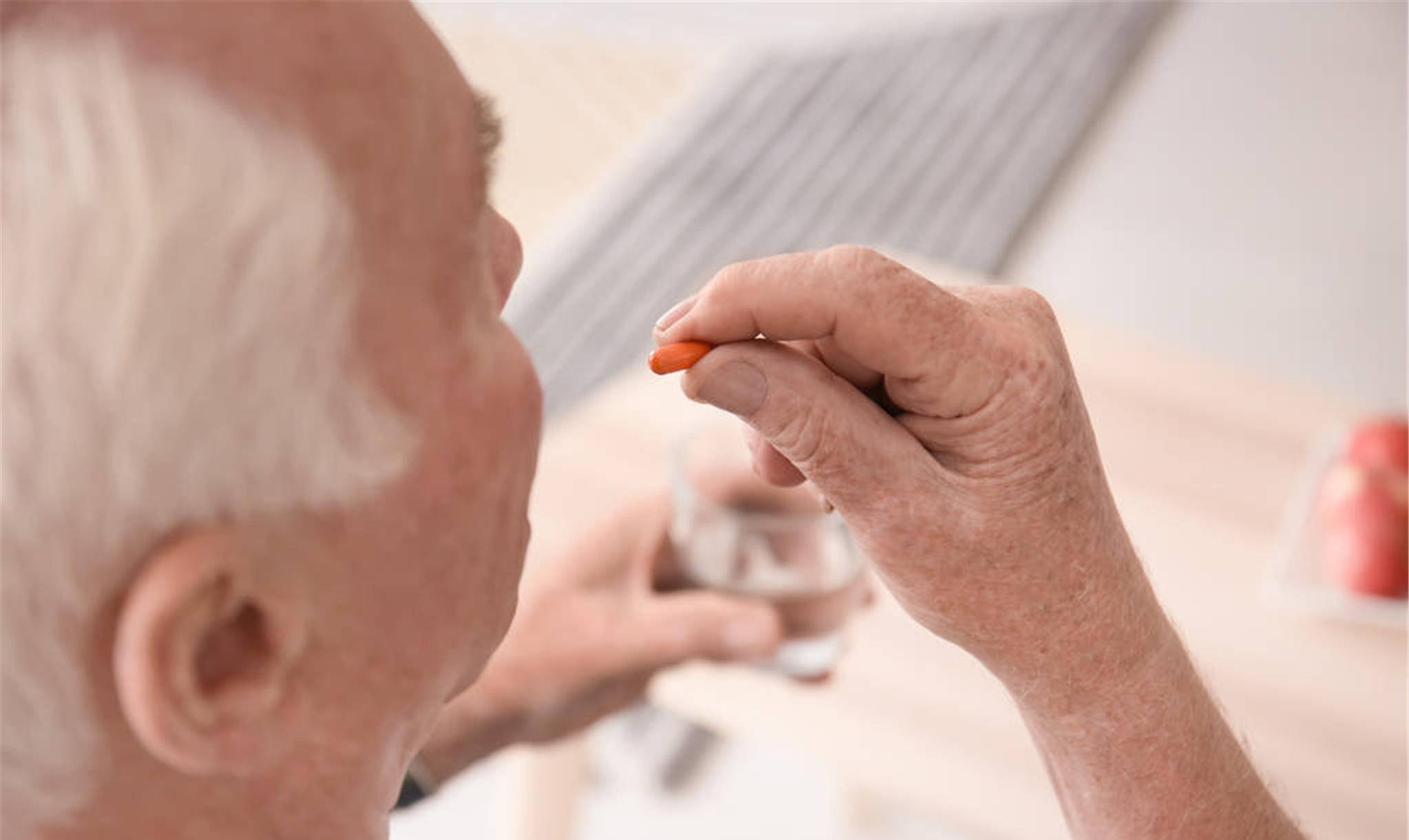 肾脏|告诫：肾病防肾衰竭，别只顾着降蛋白，这4个细节也要把握好