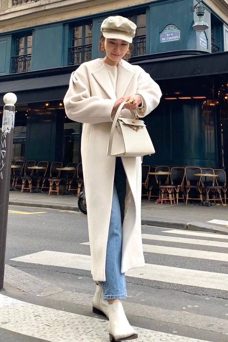 显高 “小白鞋”失宠了！现在流行“裤子＋短靴”，时髦又显高！