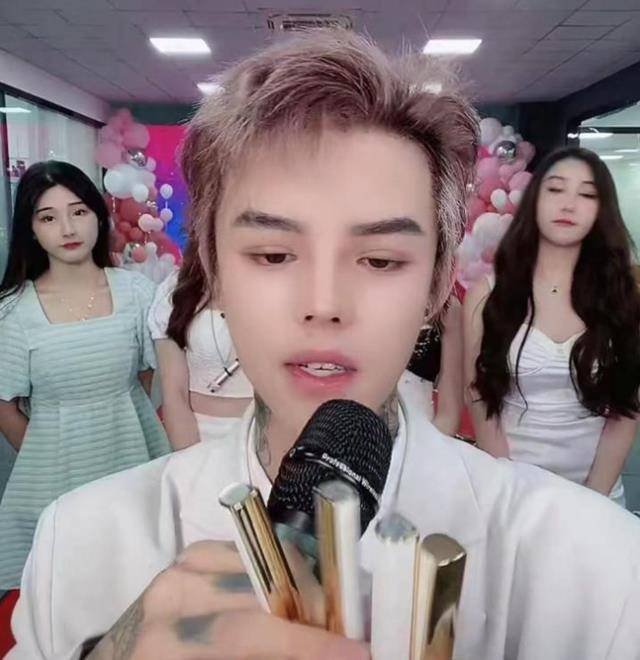 账号|网红殷世航快手账号被封禁！23万条举报，平台揭露三大罪状